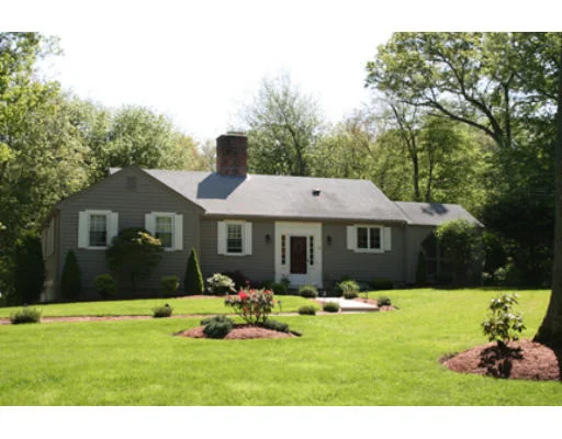 Unit for sale at 8 Fletcher Rd, Lynnfield, MA 01940