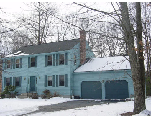 Unit for sale at 6 Woodstock Cir, Franklin, MA 02038