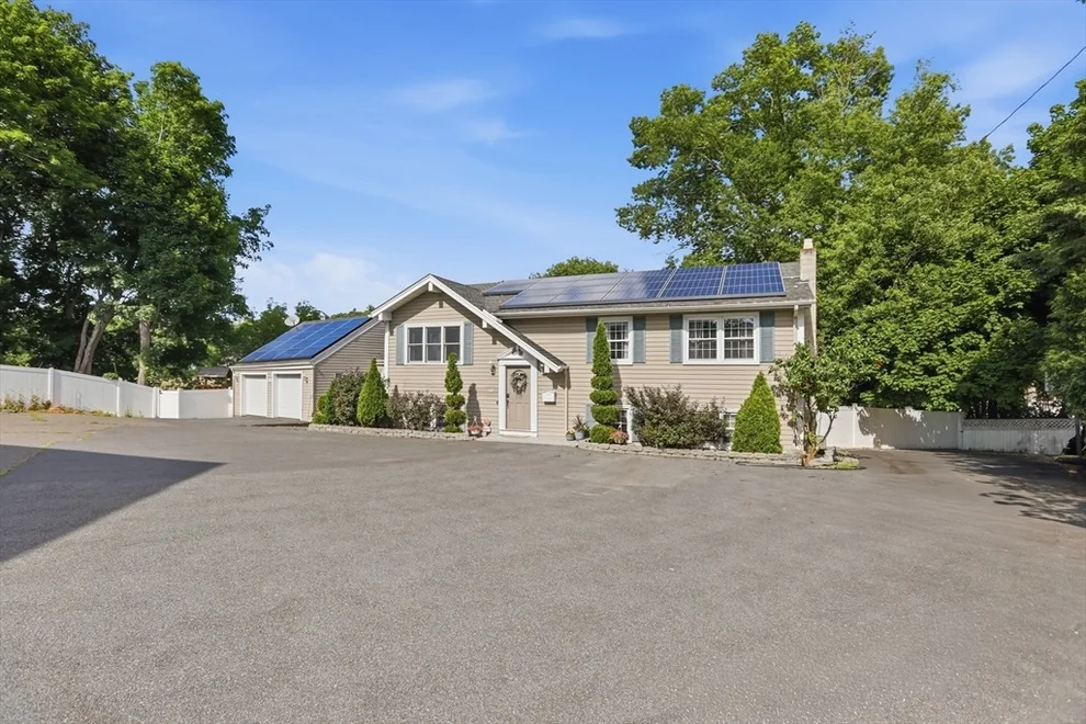Unit for sale at 60-R Jasper St, Saugus, MA 01906