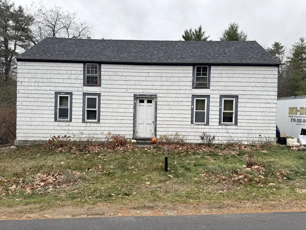 Unit for sale at 163 Bridge St, Gardner, MA 01440