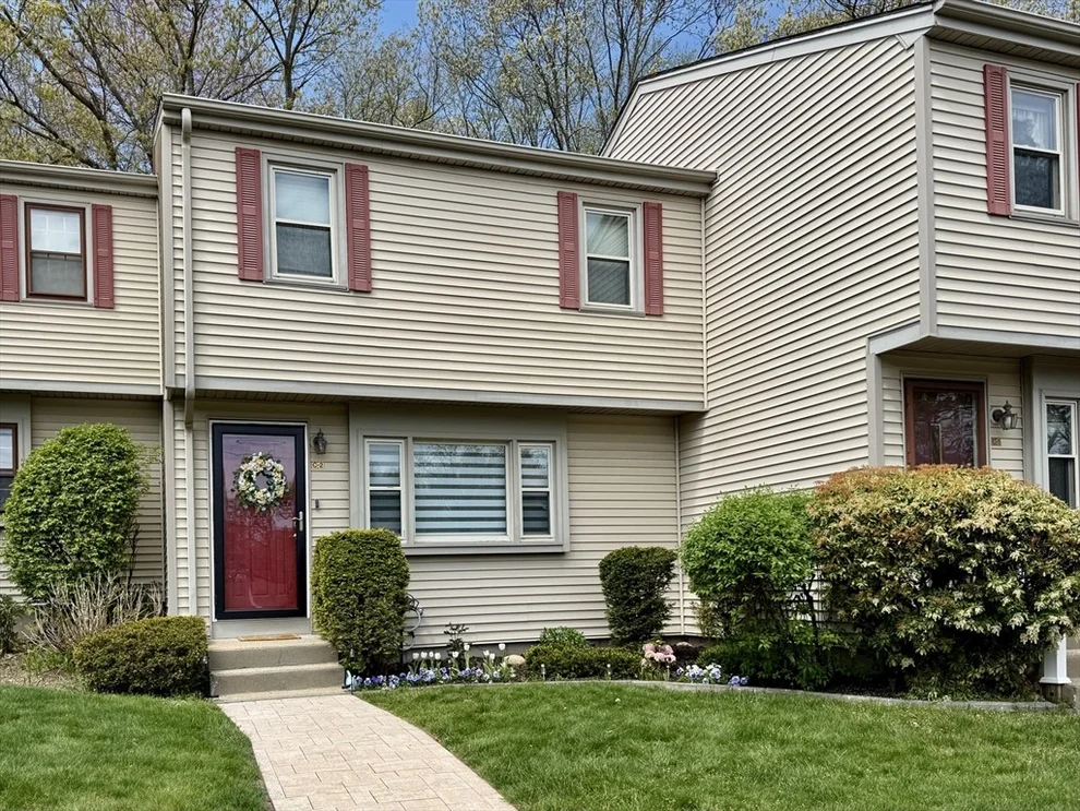 Unit for sale at 152 E Bacon St, Plainville, MA 02762