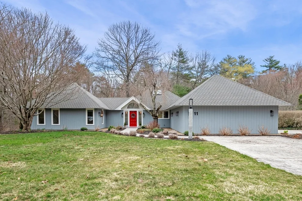 Unit for sale at 11 Brentwood Way, Ipswich, MA 01938