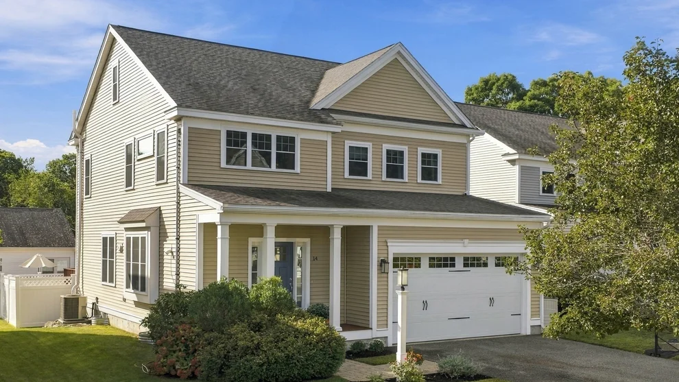 Unit for sale at 14 Morton Hill Ave, Swampscott, MA 01907