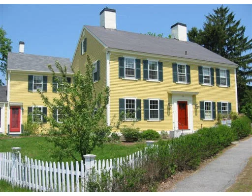 Unit for sale at 18 Cedar St, Wenham, MA 01984