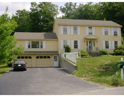 Unit for sale at 10 Sparta Way, Andover, MA 01810