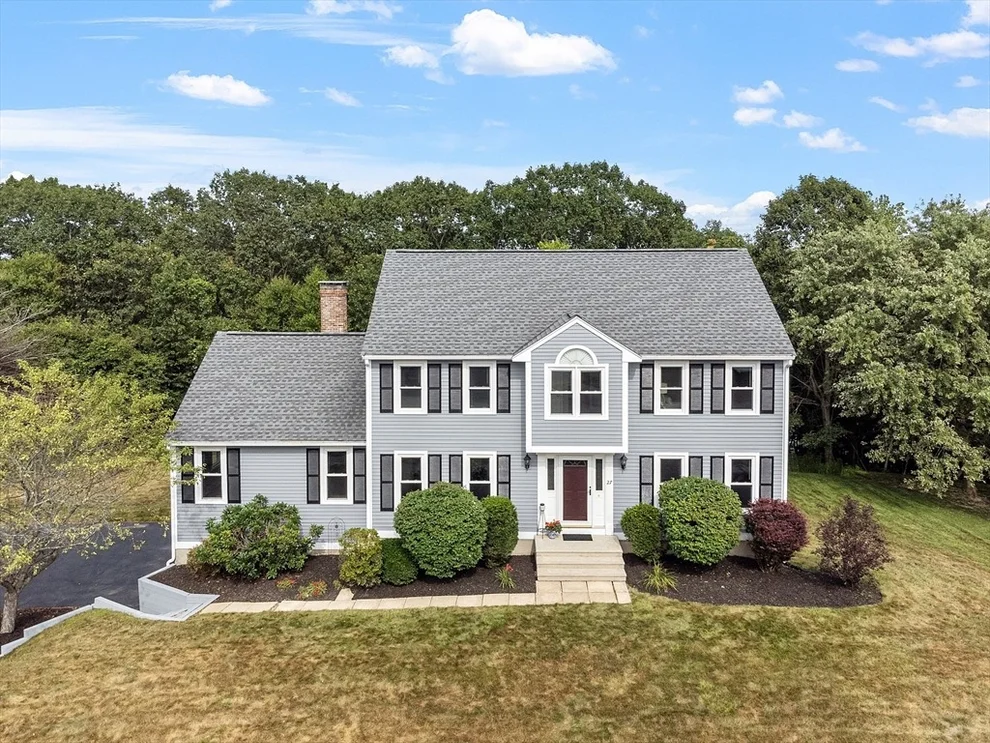 Unit for sale at 27 Wachusett Circle, Shrewsbury, MA 01545