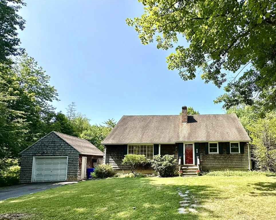 Unit for sale at 23 South Mount Holyoke Dr, Amherst, MA 01002