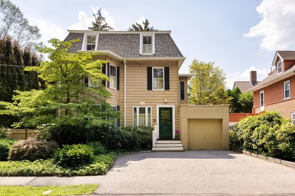 Unit for sale at 9 Laurel St, Newton, MA 02459
