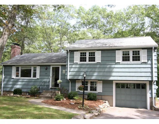 Unit for sale at 352 Oak Street, Westwood, MA 02090