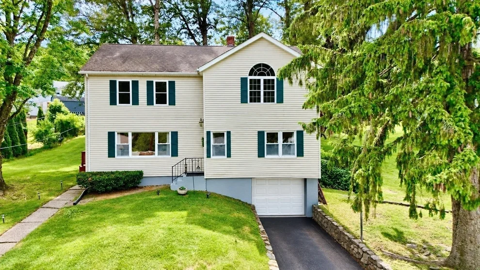 Unit for sale at 81 Causeway Terrace, Leominster, MA 01453