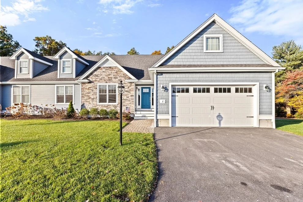Unit for sale at 2 Country Club Ln, Lakeville, MA 02347