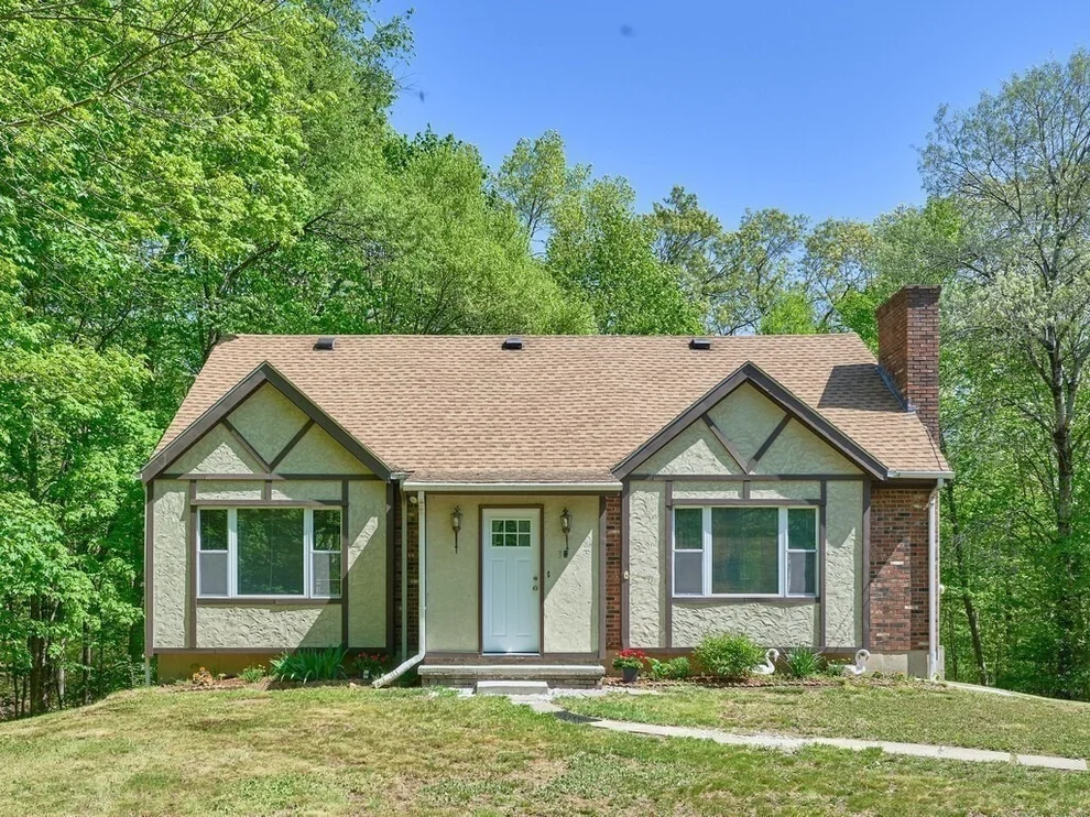 Unit for sale at 32 Clara Barton Road, Oxford, MA 01537
