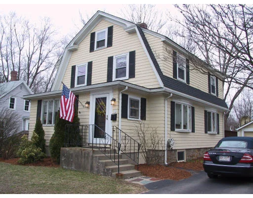 Unit for sale at 189 Pleasant St, Weymouth, MA 02190