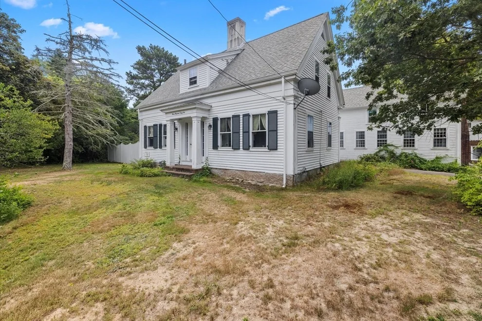 Unit for sale at 346 Summer St, Duxbury, MA 02332