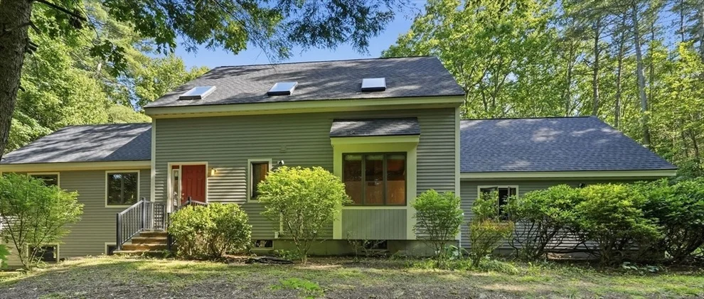Unit for sale at 470 Montague Rd, Sunderland, MA 01375
