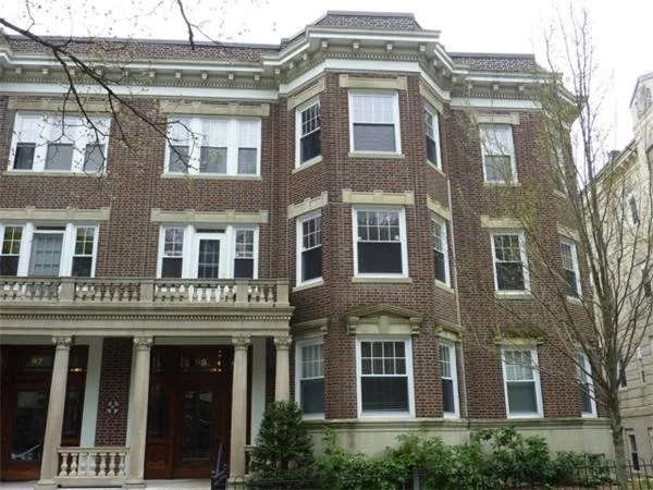 95 Mason Terrace