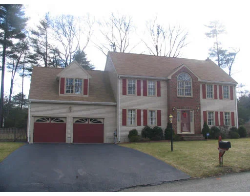 Unit for sale at 10 Darling Way, Stoughton, MA 02072