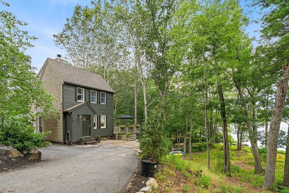 Unit for sale at 10 Marion Way, Pembroke, MA 02359