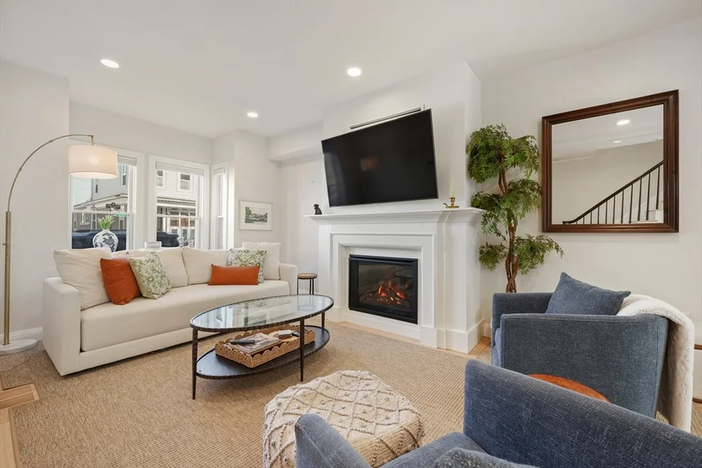Unit for sale at 527 E 8th St, Boston, MA 02127