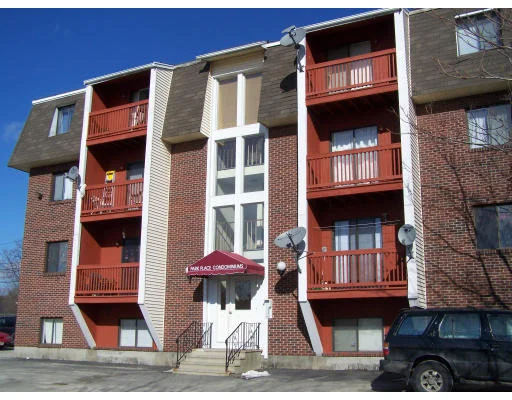 Unit for sale at 4 Park Ave. Pl., Worcester, MA 01603
