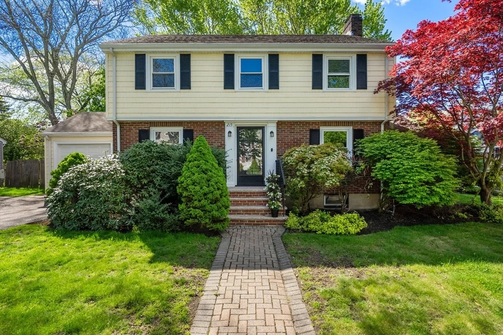 Unit for sale at 215 Cross St, Belmont, MA 02478