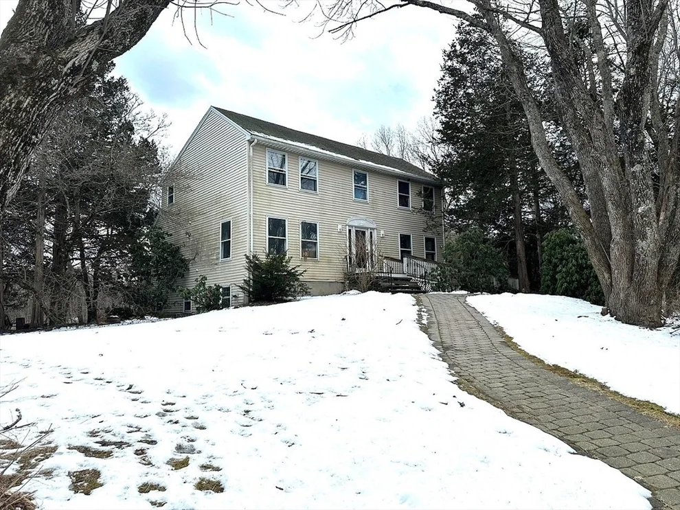 Unit for sale at 17 Deerfield Road, Medway, MA 02053