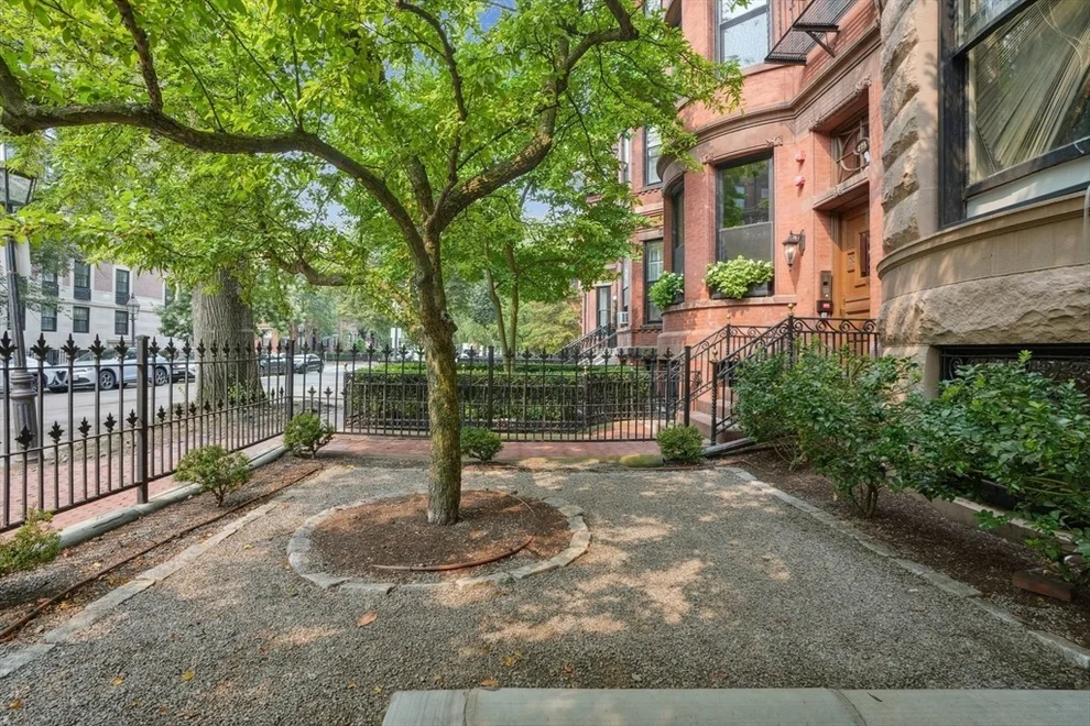 Unit for sale at 261 Marlborough St, Boston, MA 02116