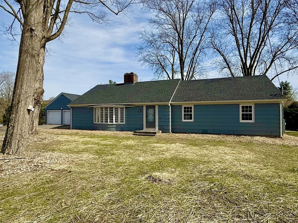 Unit for sale at 8 Carol Ave, Easthampton, MA 01027