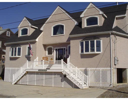 Unit for sale at 48 Oceanside Drive, Scituate, MA 02066