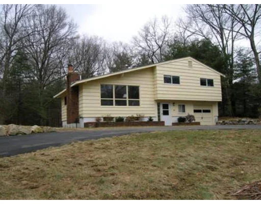 Unit for sale at 49 Rathbun Rd, Natick, MA 01760