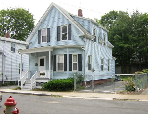Unit for sale at 14 Mckinley Terr, Lynn, MA 01902
