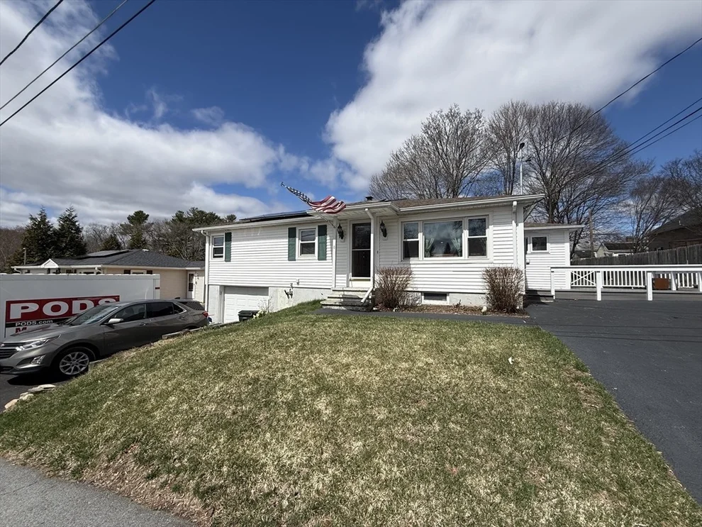 Unit for sale at 6 Riebe Ave, Webster, MA 01570
