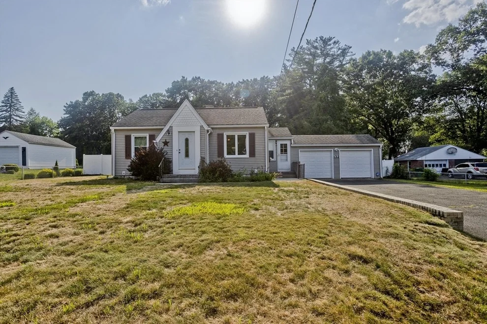 Unit for sale at 132 Old Lyman Rd, Chicopee, MA 01020