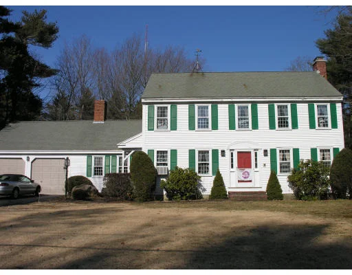 Unit for sale at 25 Rounsevell Dr, Freetown, MA 02717
