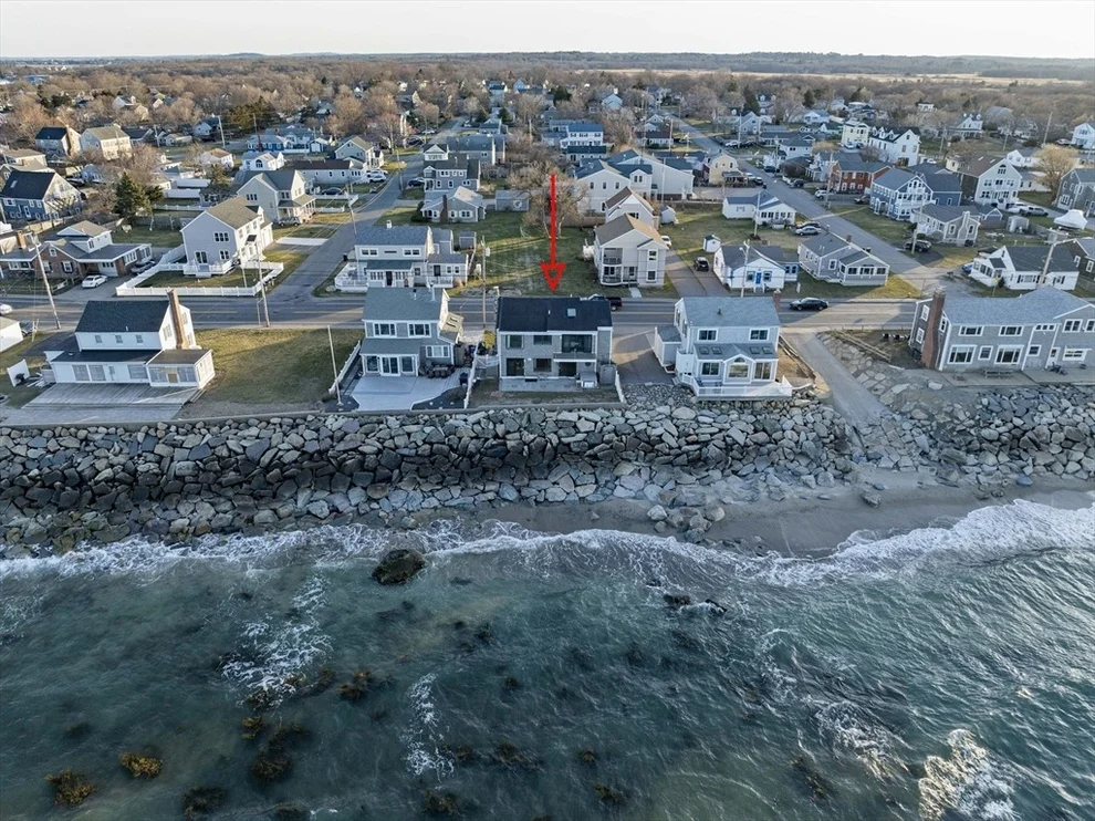 Unit for sale at 470 Ocean St, Marshfield, MA 02050