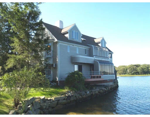 Unit for sale at 256 Commercial St, Weymouth, MA 02188