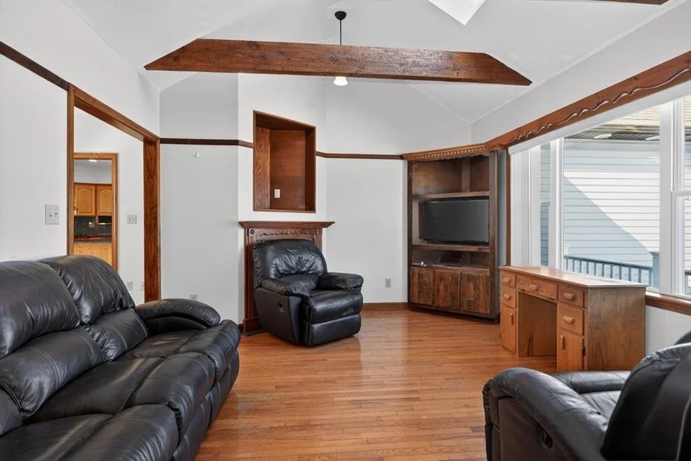 Unit for sale at 1-2-3-4 Glendale Rd, Hudson, MA 01749