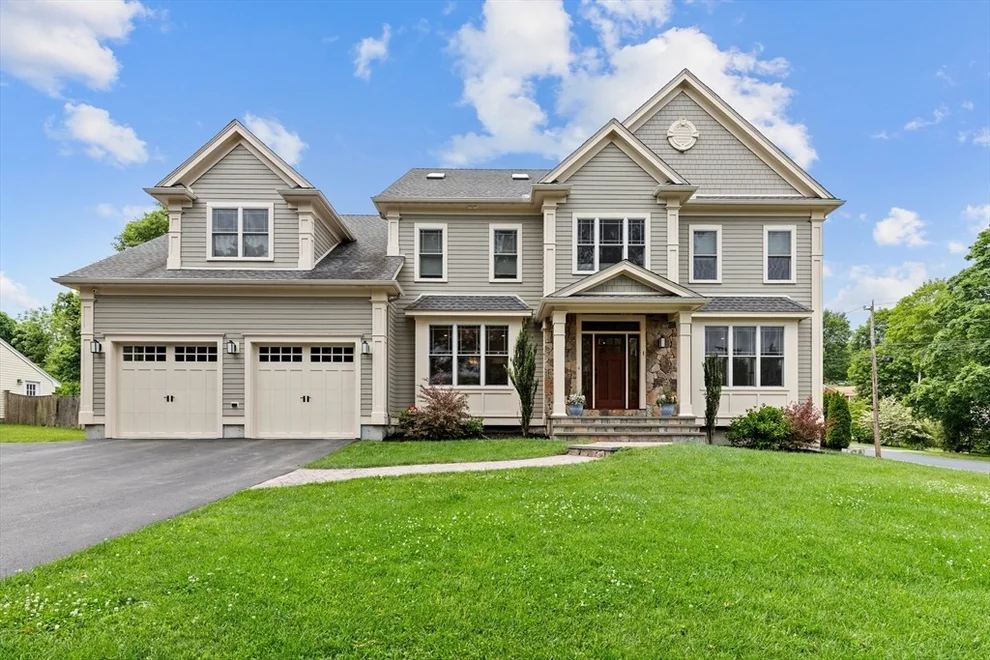 Unit for sale at 1 Apollo Cir, Lexington, MA 02421