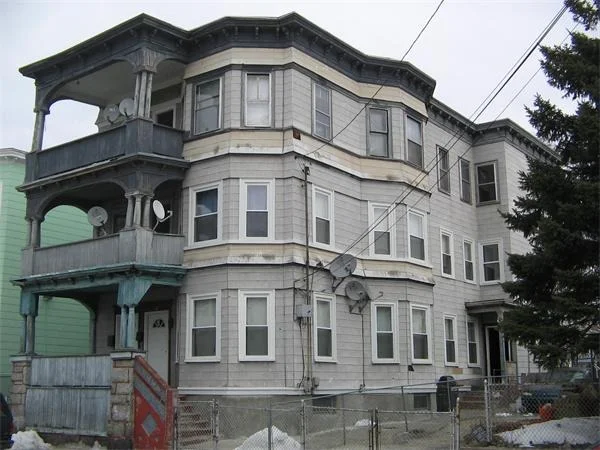 Unit for sale at 91-93 Willow St., Lawrence, MA 01841