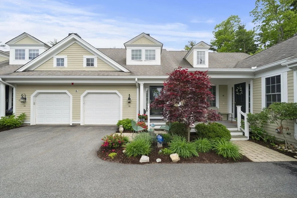 Unit for sale at 16 Hayloft Lane, Marshfield, MA 02050