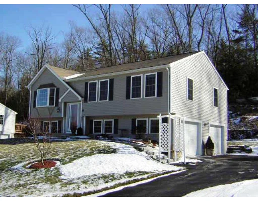 Unit for sale at 63 Whitetail Cir, Southbridge, MA 01550