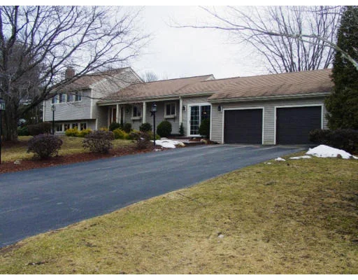 Unit for sale at 395 Dailey Drive, Franklin, MA 02038
