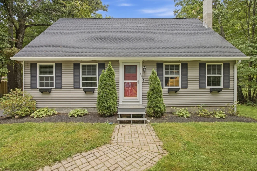 Unit for sale at 108 Dunn Rd, Ashburnham, MA 01430