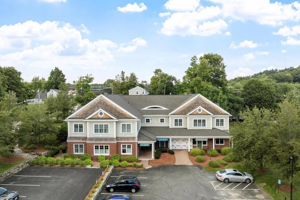Unit for sale at 307 Grafton St, Shrewsbury, MA 01545