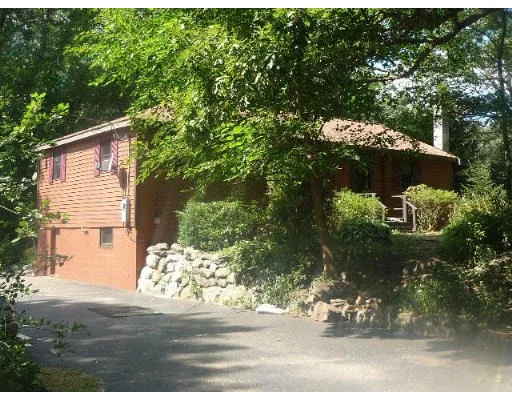Unit for sale at 33 Dunton Rd, Wilmington, MA 01887