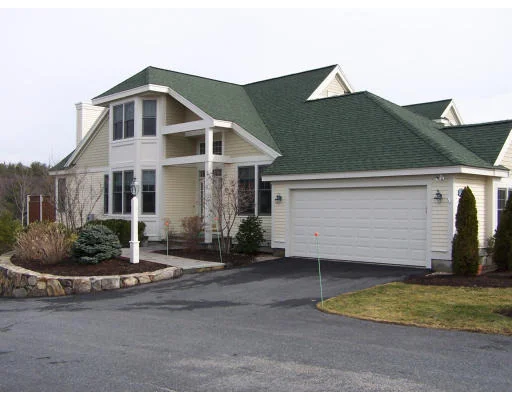 Unit for sale at 3 Carriage Hill Circle, Southborough, MA 01772