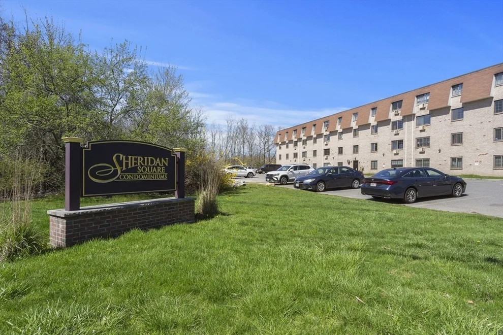 Unit for sale at 135 Grove St, Rockland, MA 02370