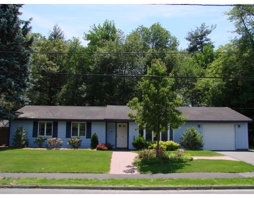 Unit for sale at 8 Normandy Drive, Peabody, MA 01960