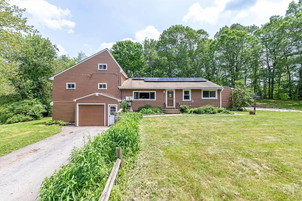 Unit for sale at 23 L Stevens Rd, Charlton, MA 01507