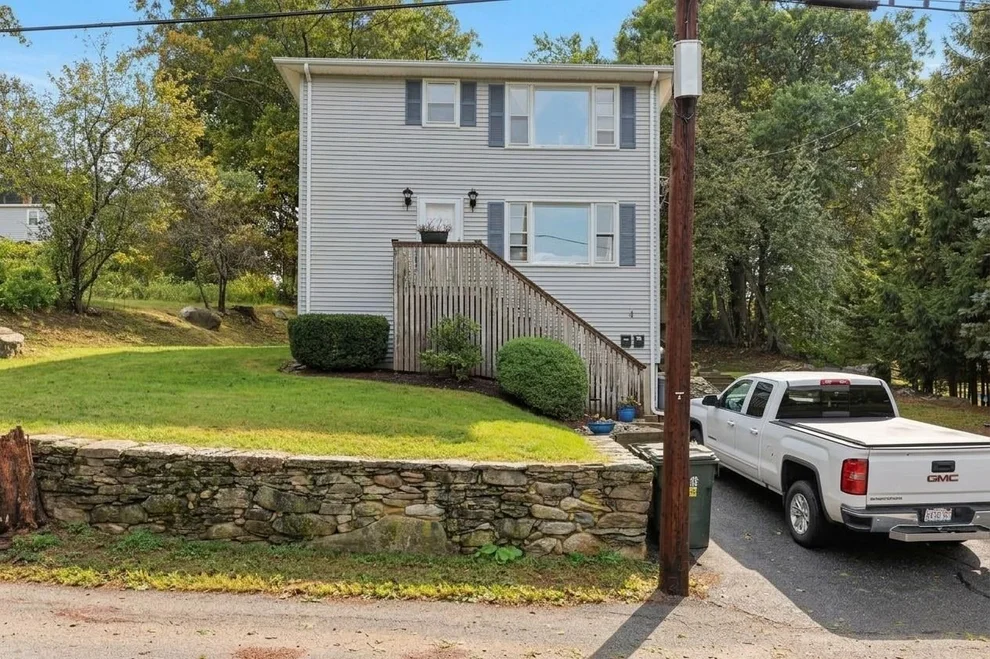 Unit for sale at 4 Third Avenue, Dudley, MA 01571